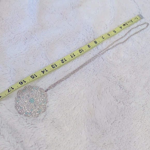 Silver color metal necklace with turquoise accent - Picture 3 of 3
